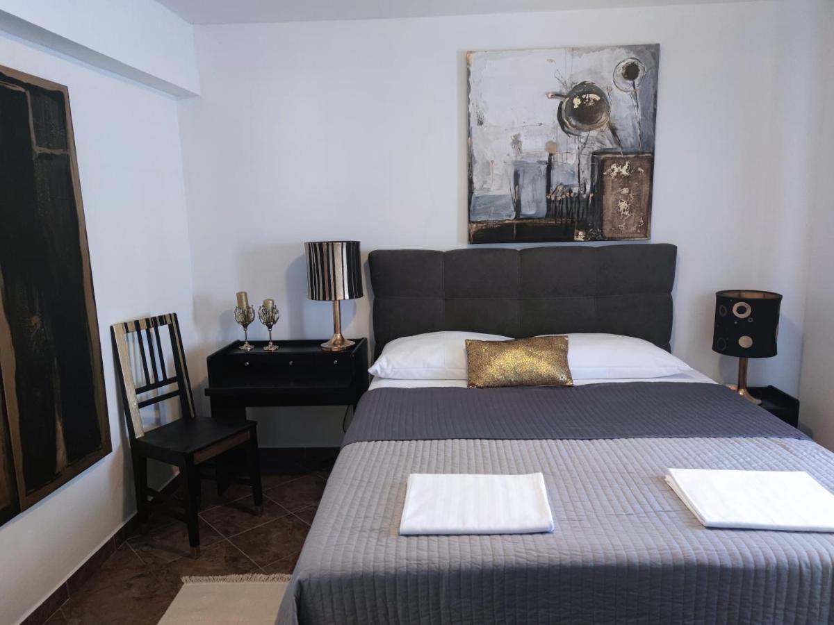 Art Gallery House With A Small Relaxing Pool Crikvenica Luaran gambar